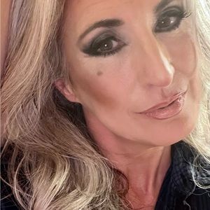 Meet your Posher, Christa